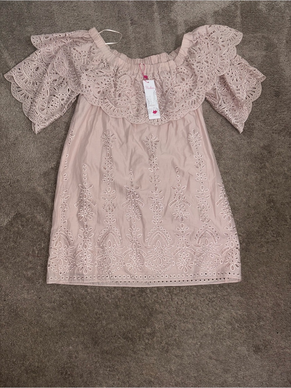 Parker Dress Women Small
BlushFlounced Eyelet Lined Cathy - Picture 1 of 12